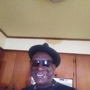 Meet your Posher, Keith